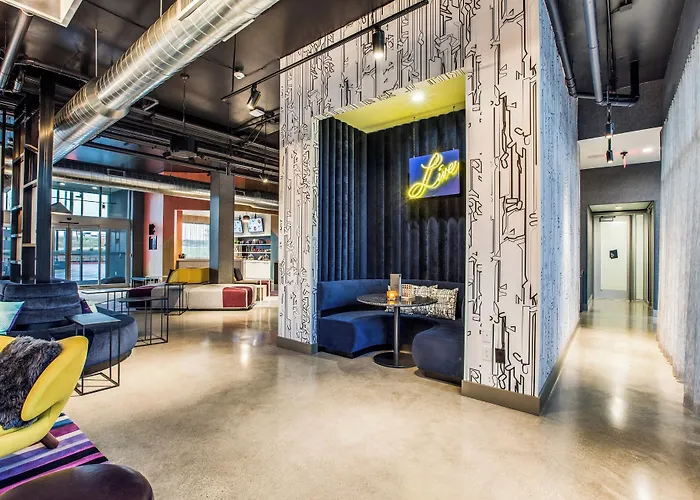 Aloft Dallas Entertainment District