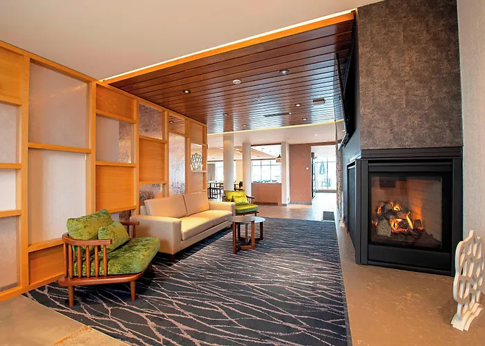 Fairfield Inn & Suites By Marriott Duluth Waterfront