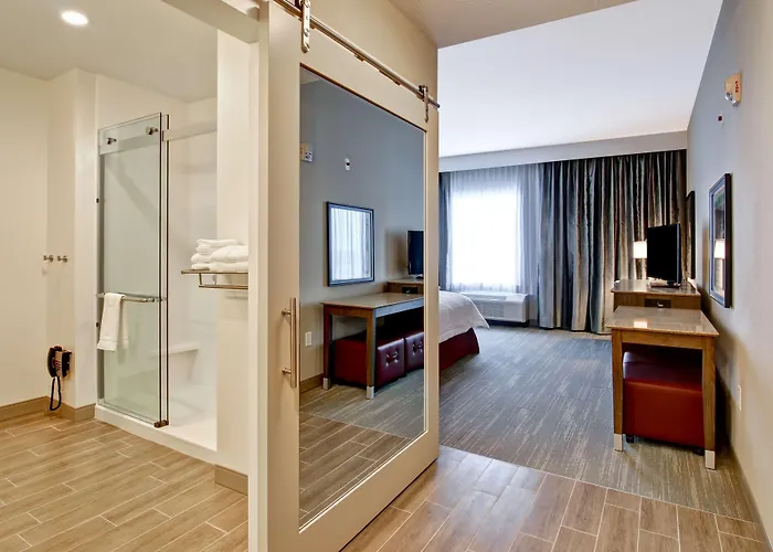 Hampton Inn & Suites By Hilton Grande Prairie