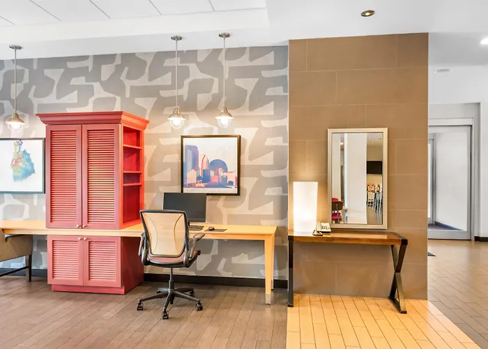 Home2 Suites By Hilton Airport