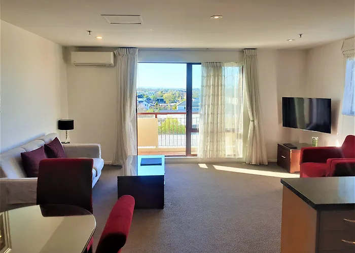 Fino Hotel & Suites
