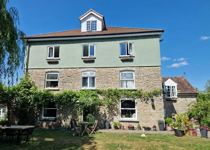 Worth House