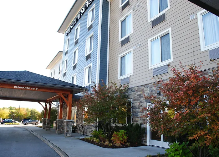 Days Inn & Suites By Wyndham Lindsay