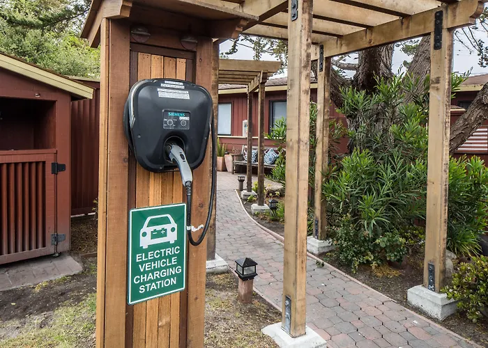 Pacific Grove Dog Friendly Hotels