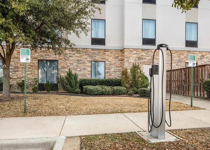 Plano Dog Friendly Hotels