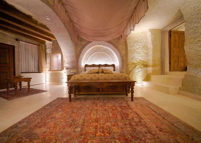 Fairyland Cave Hotel