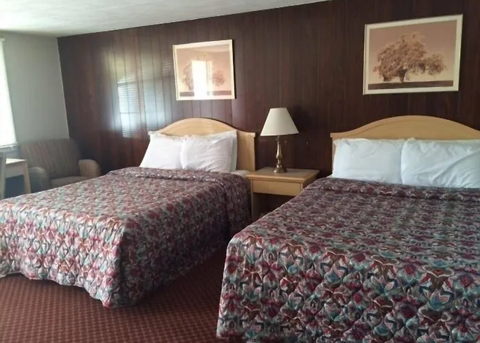 Fels Three Crown Motel