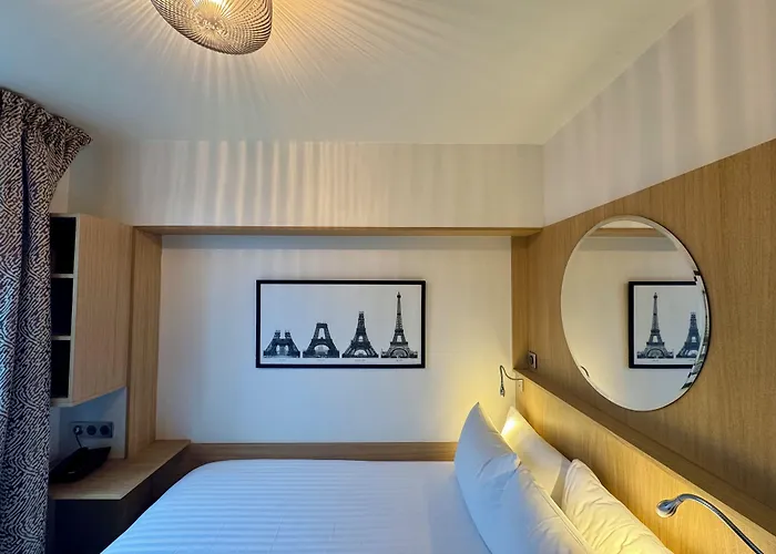 Hotel Montmartre - Nouvellement Renove