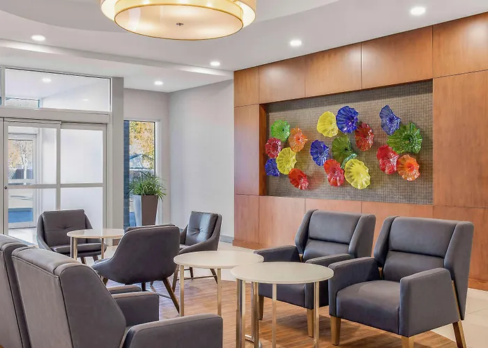 Homewood Suites By Hilton Winnipeg Airport - Polo Park
