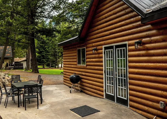 Eagle Cap Chalets