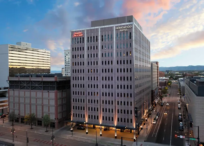Hampton Inn & Suites Downtown Convention Center