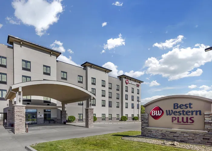 Best Western Plus Williston Hotel & Suites
