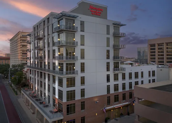 Hampton Inn And Suites Austin University Capitol