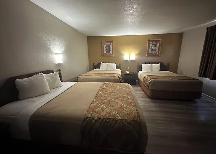 Budget Inn On Historic Route 66, Barstow