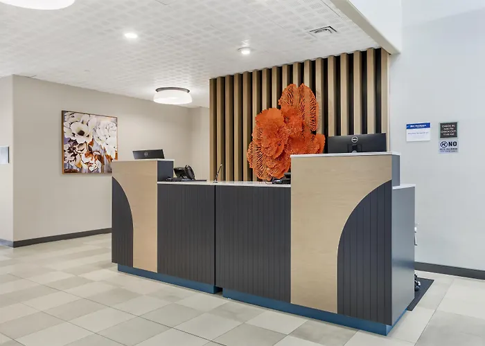 Best Western Plus Rose City Conference Inn