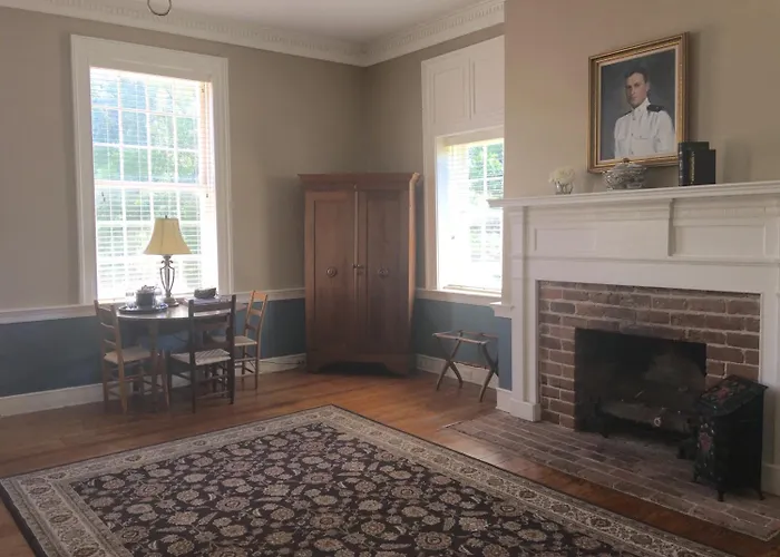Hale Springs Inn