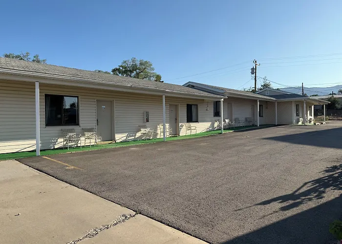 Canyonlands Motor Inn