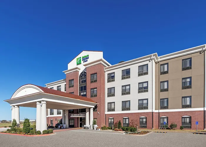 Holiday Inn Express And Suites Pryor By Ihg