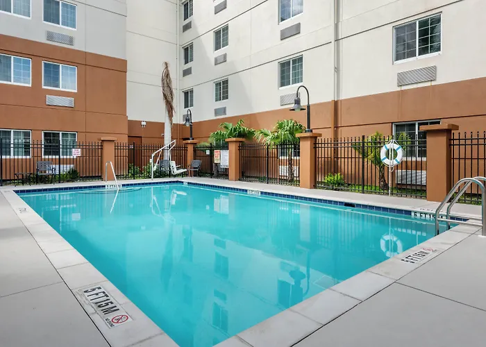 Candlewood Suites Fort Myers/Sanibel Gateway By Ihg