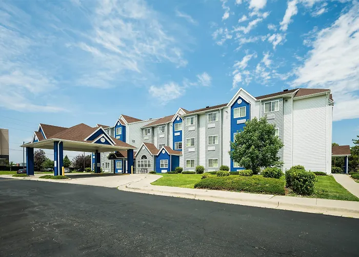 Microtel Inn & Suites