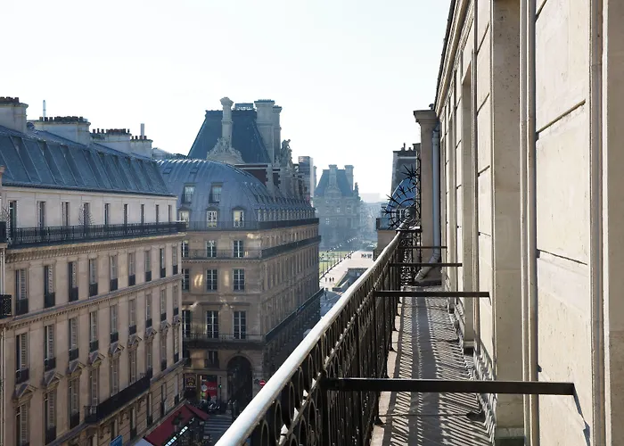 Hotel Lumen Paris Louvre