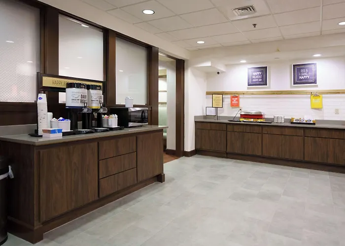 Hampton Inn Hays-North Of I-70