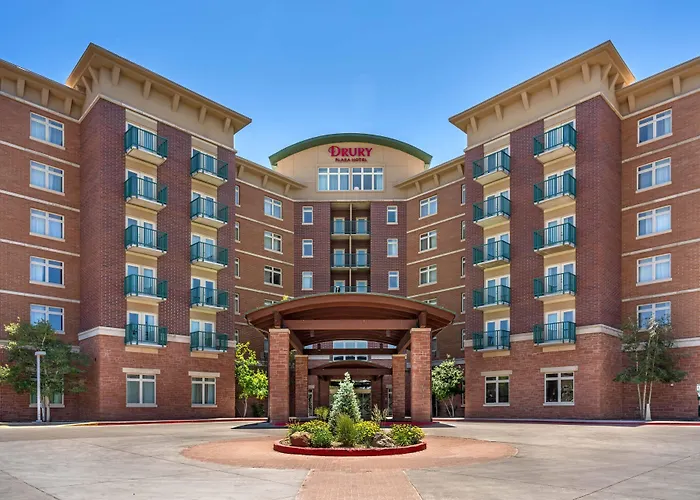 Drury Inn & Suites