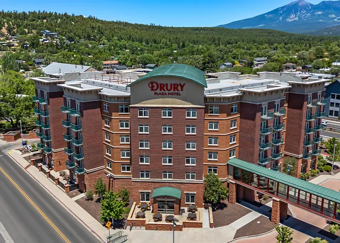 Drury Inn & Suites