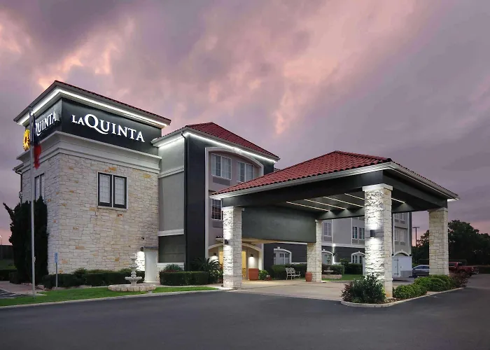 La Quinta By Wyndham Fredericksburg
