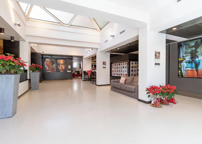 Wall Art & Residence
