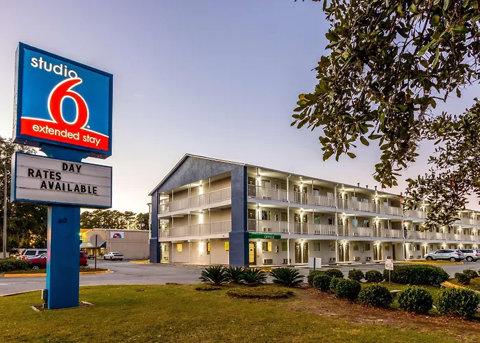 Studio 6 Extended Stay - Savannah, Ga