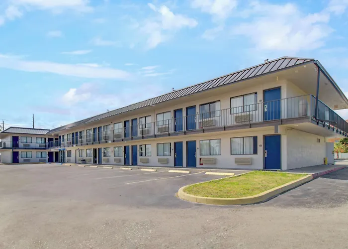 Motel 6-, Fl