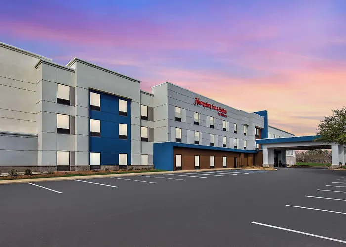 Hampton Inn & Suites
