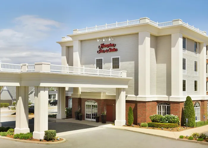 Hampton Inn & Suites