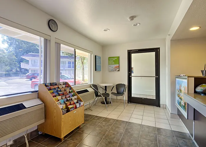 Laurel Dog Friendly Hotels