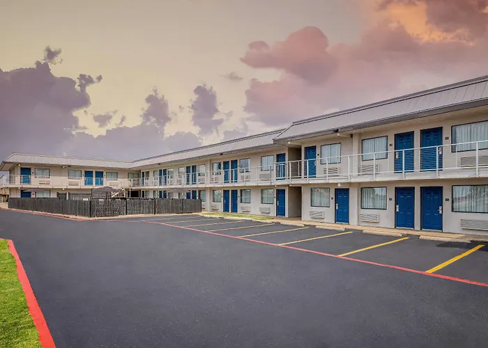 Motel 6-Euless, Tx - Dallas