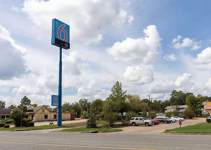 Motel 6-, Tx