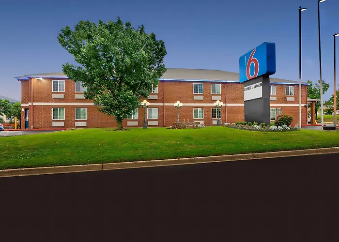 Motel 6 , Ok - Central
