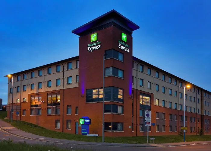 Holiday Inn Express London Luton Airport By Ihg