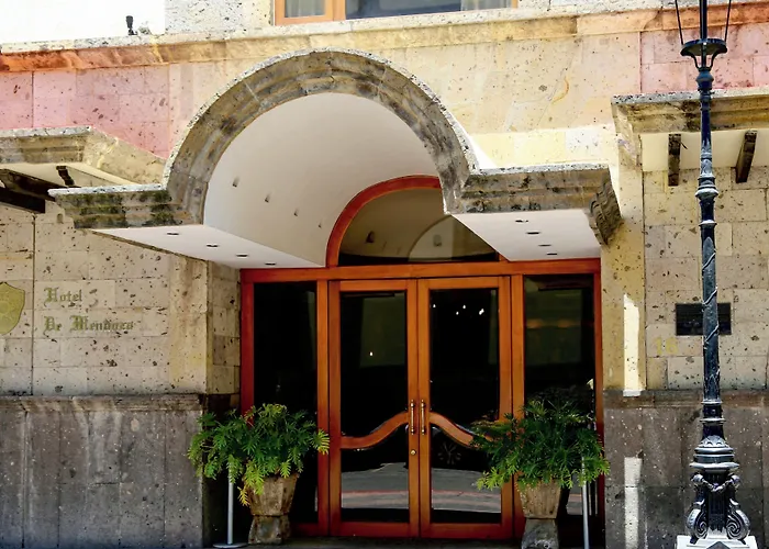 Hotel De Mendoza
