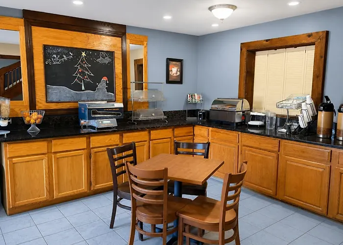 Coratel Inn & Suites By Jasper Black River Falls, Wi