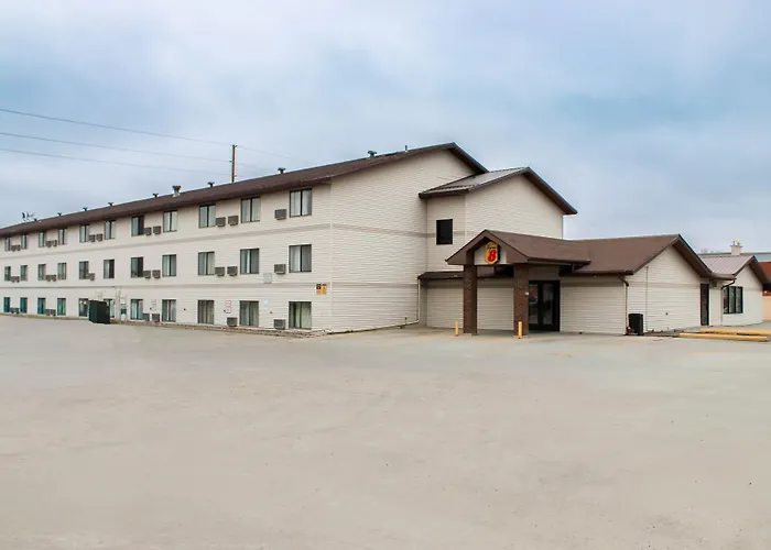 Super 8 By Wyndham Williston Nd