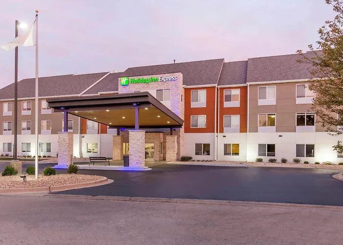 Holiday Inn Express & Suites Chicago West - St Charles By Ihg
