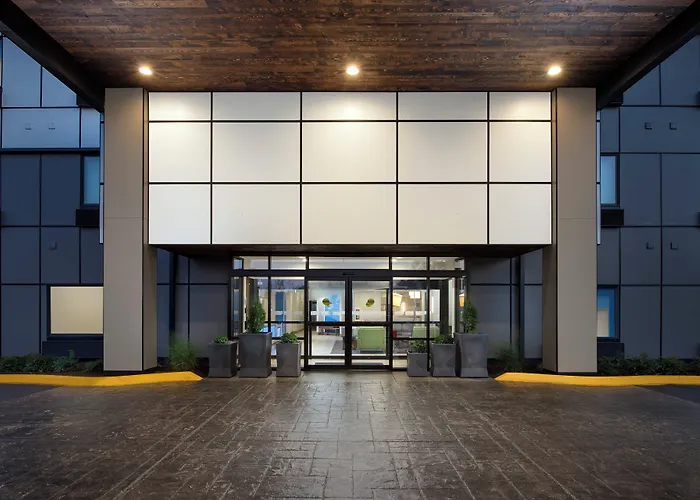 Holiday Inn Express By Ihg
