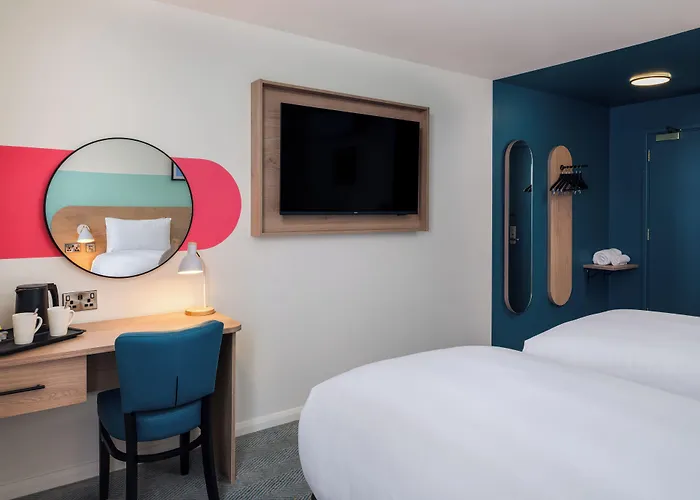 Garner Hotel Lincoln By Ihg