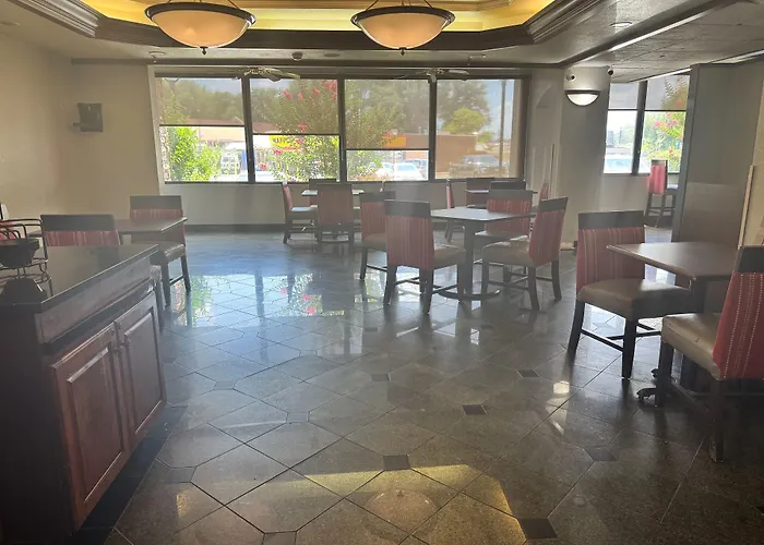 Americinn By Wyndham Memphis East