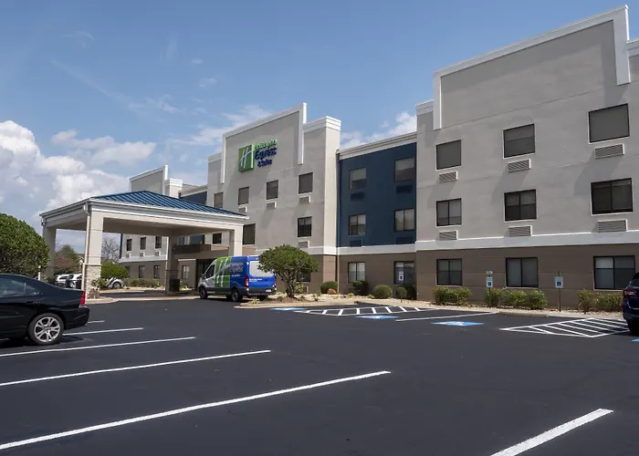 Holiday Inn Express & Suites Greenville Airport I85 By Ihg