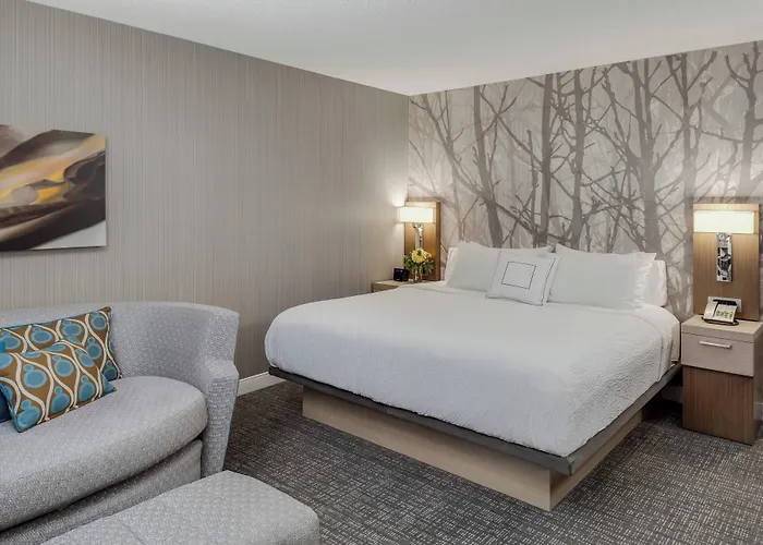 Courtyard By Marriott Portsmouth