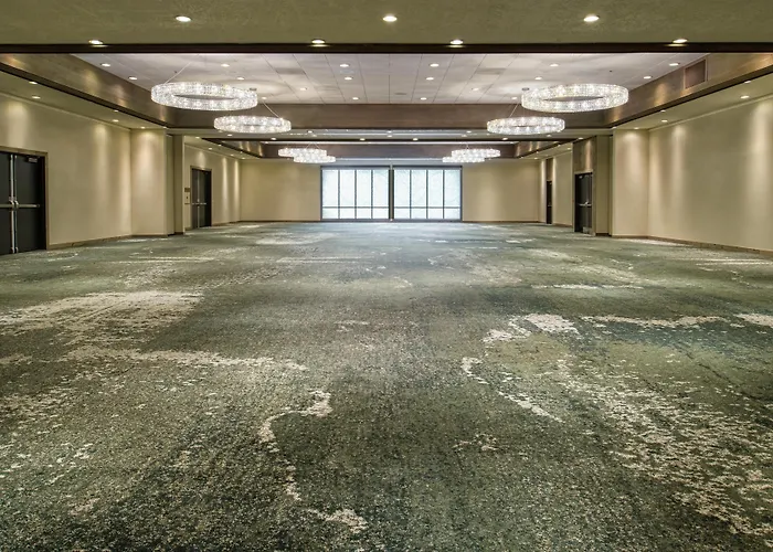 Doubletree By Hilton Missoula Edgewater