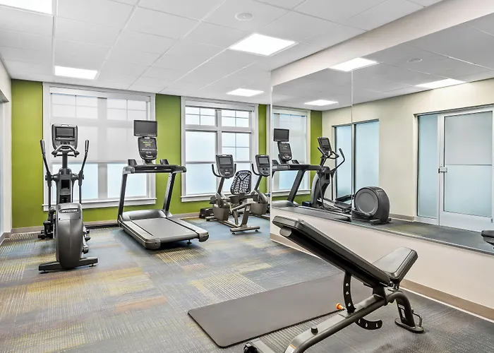 Spark By Hilton Portland Airport Maine Mall South Portland
